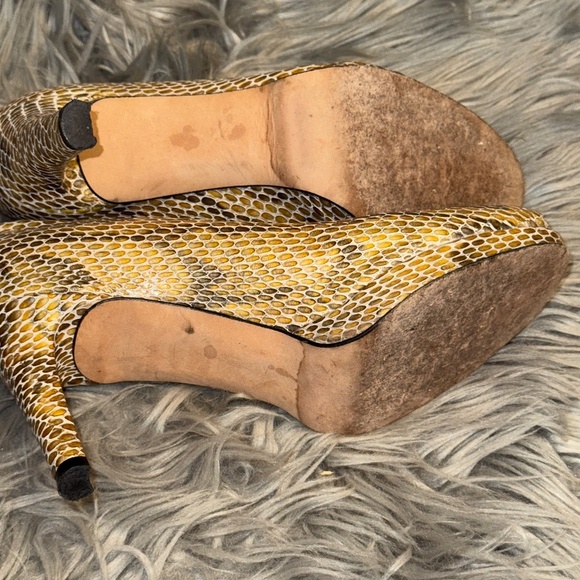 Stuart Weitzman Snakeskin Print Leather Logo Plainfield Platform Pump Size 8 - Picture 10 of 11